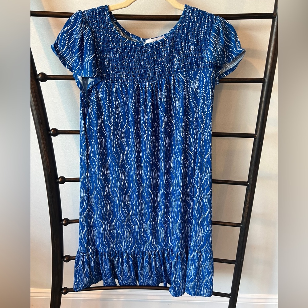Kailiegh dress. Blue patterned style. Great for vacation. Light and breezy